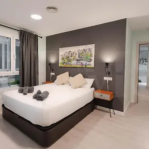 stylish-apartment-in-the-historic-center-30-meters-from.hotelsinnerja.org/