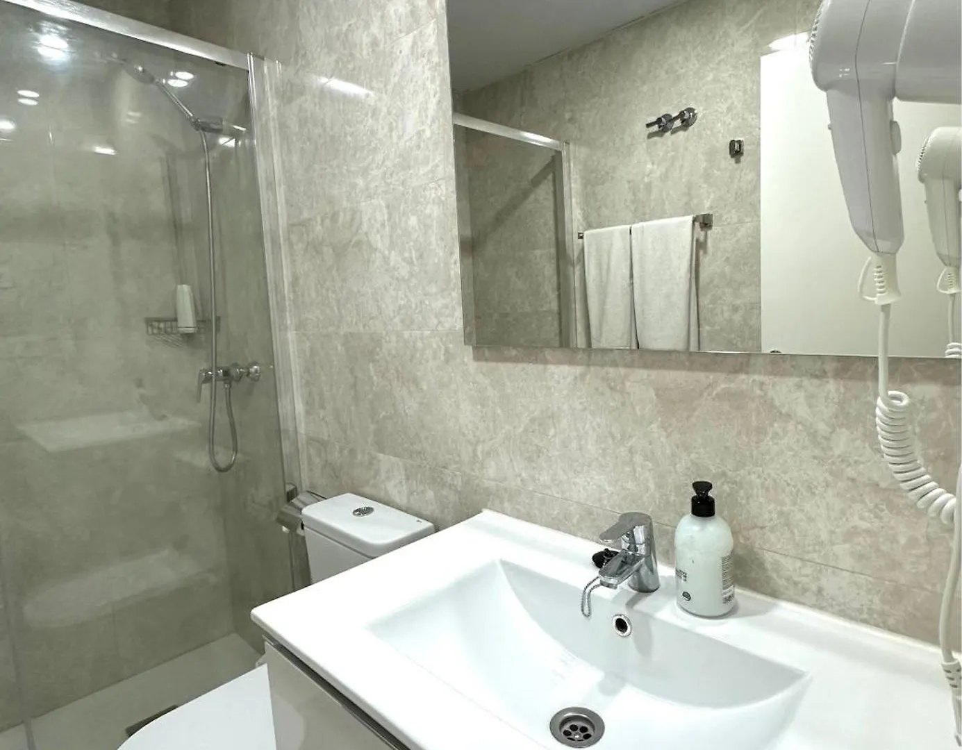 Apartamentos Turísticos Victoria Almuñécar
